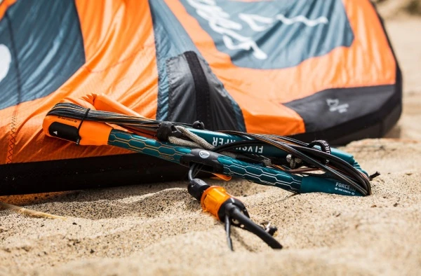 Планка управления Flysurfer Force Control 2022