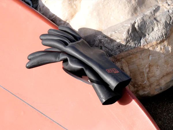 MDNS Priim Dryskin 2mm Gloves 2022