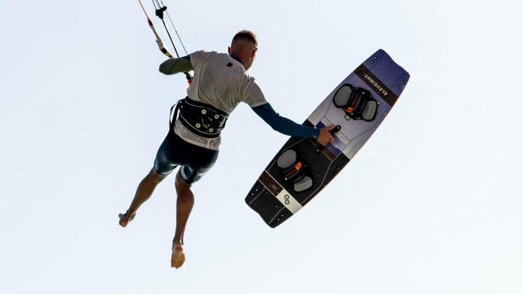 ELEVEIGHT-Kites-Stellar-2025-2026-Twintip-Gallery-9-qz4of9dd.jpg ELEVEIGHT-Kites-Stellar-2025-2026-Twintip-Gallery-9-qz4of9dd.jpg