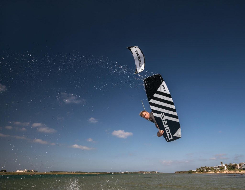 CORE_Kiteboarding_GTS6_LW_Lightwind_Freestyle_Cape_Town_TB30.jpg