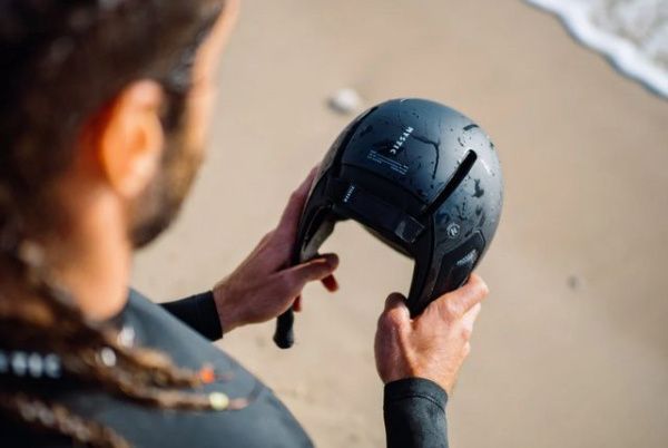 Шлем для водных видов спорта Mystic Legacy Helmet Red