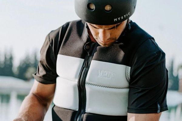 Спасжилет для вейкборда Mystic Peacock Impact Vest Fzip Wake Slate/Brown