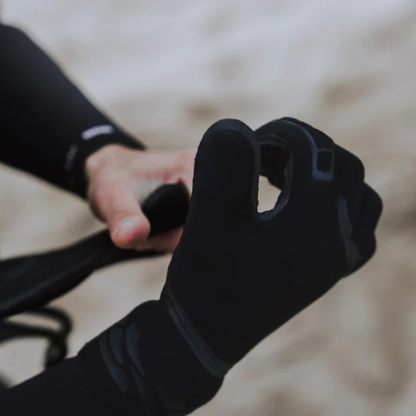 Гидроперчатки Ion Neo Gloves 4/2 длинные пальцы