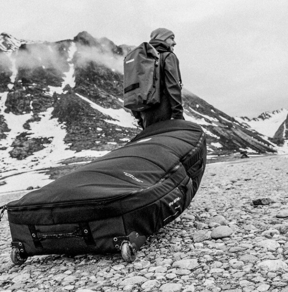 Чехол на колесах Manera Wing Foil